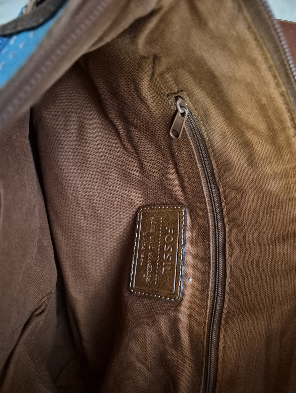 FOSSIL CANVAS AND LEATHER CROSSBODY BAG FROM KEY-PER COLLECTIONS; NWT - Picture 6 of 10